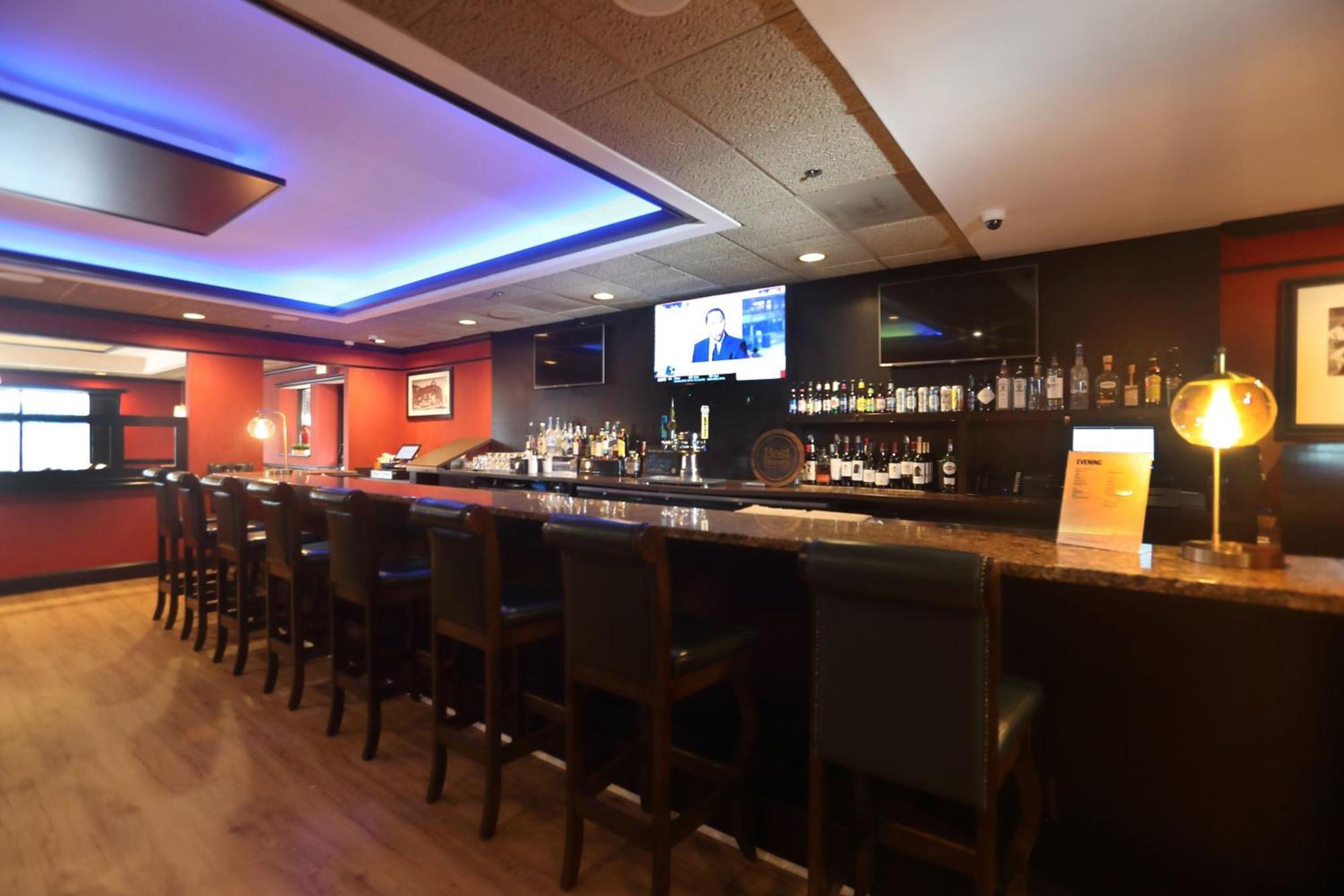Four Points By Sheraton Wakefield Boston Hotel & Conference Center Экстерьер фото