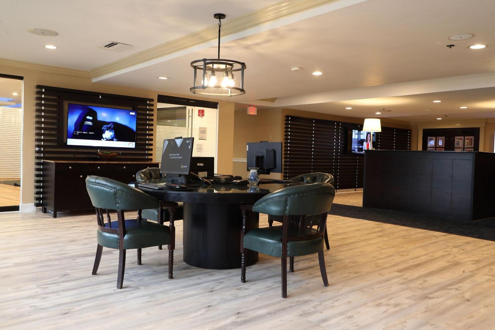 Four Points By Sheraton Wakefield Boston Hotel & Conference Center Экстерьер фото